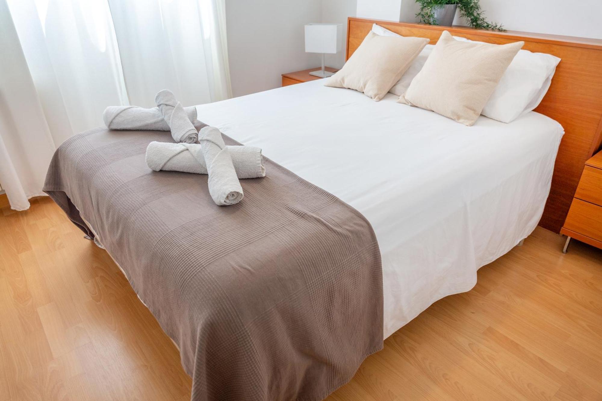 Luxotica Gardens Valencia Apartment Екстериор снимка